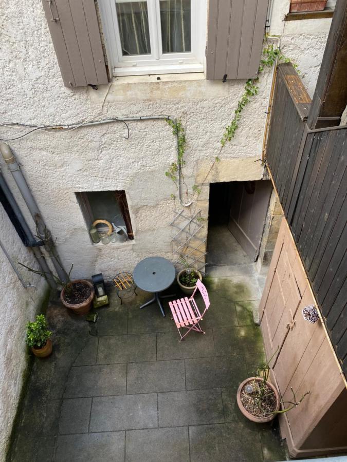 Le Puits Du Bourg Apartment Nevers Luaran gambar